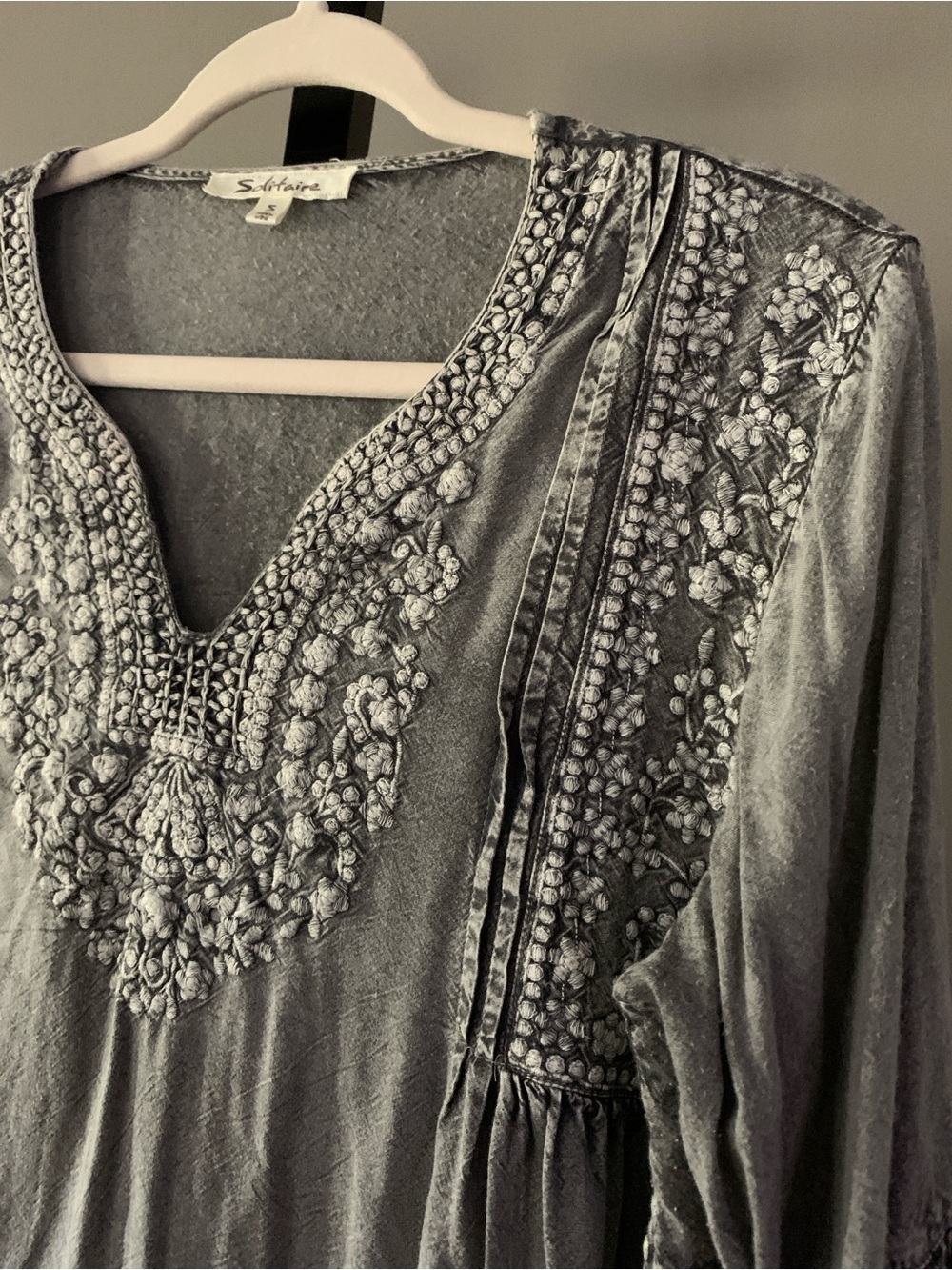 SOLITAIRE GRAY EMBROIDERED BOHO PEASANT TOP WOMENS BALLOON SLEEVES SZ SMALL VNTG - Picture 4 of 7